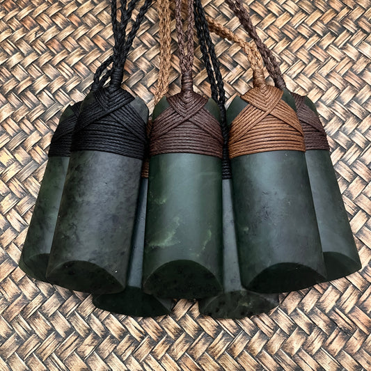 Greenstone~Pounamu Adze/Toki (9.0x3.5cm)L