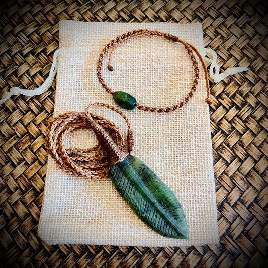 Feather Pendant & Bracelet~Koha/Gift set