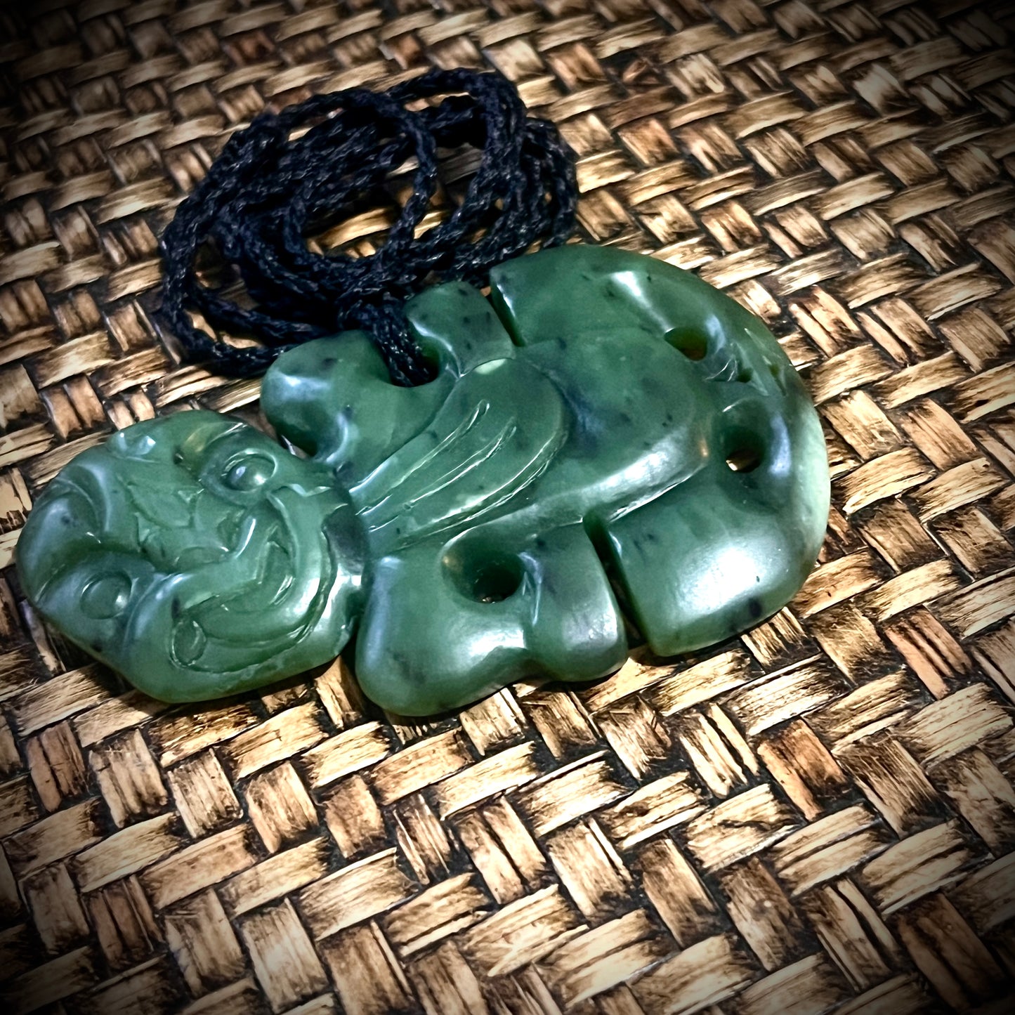 Large Hei Tiki {Tāwhirimātea}