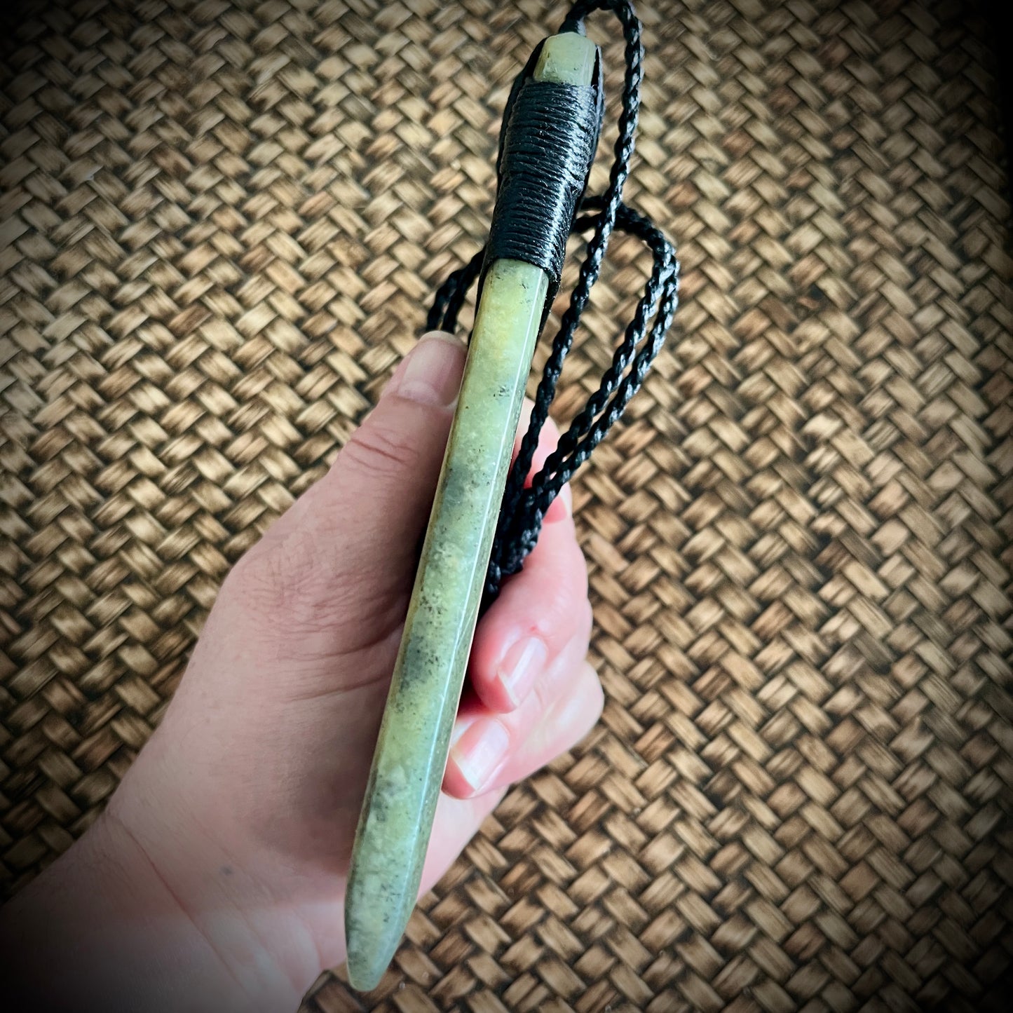 Nui Toki – Jade Greenstone Pendant – (16cm x 9cm~330g)