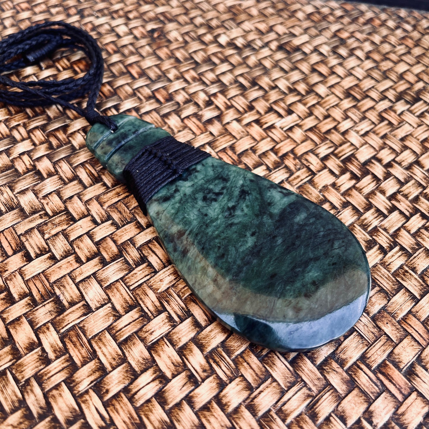 Large Mere~Patu pendant