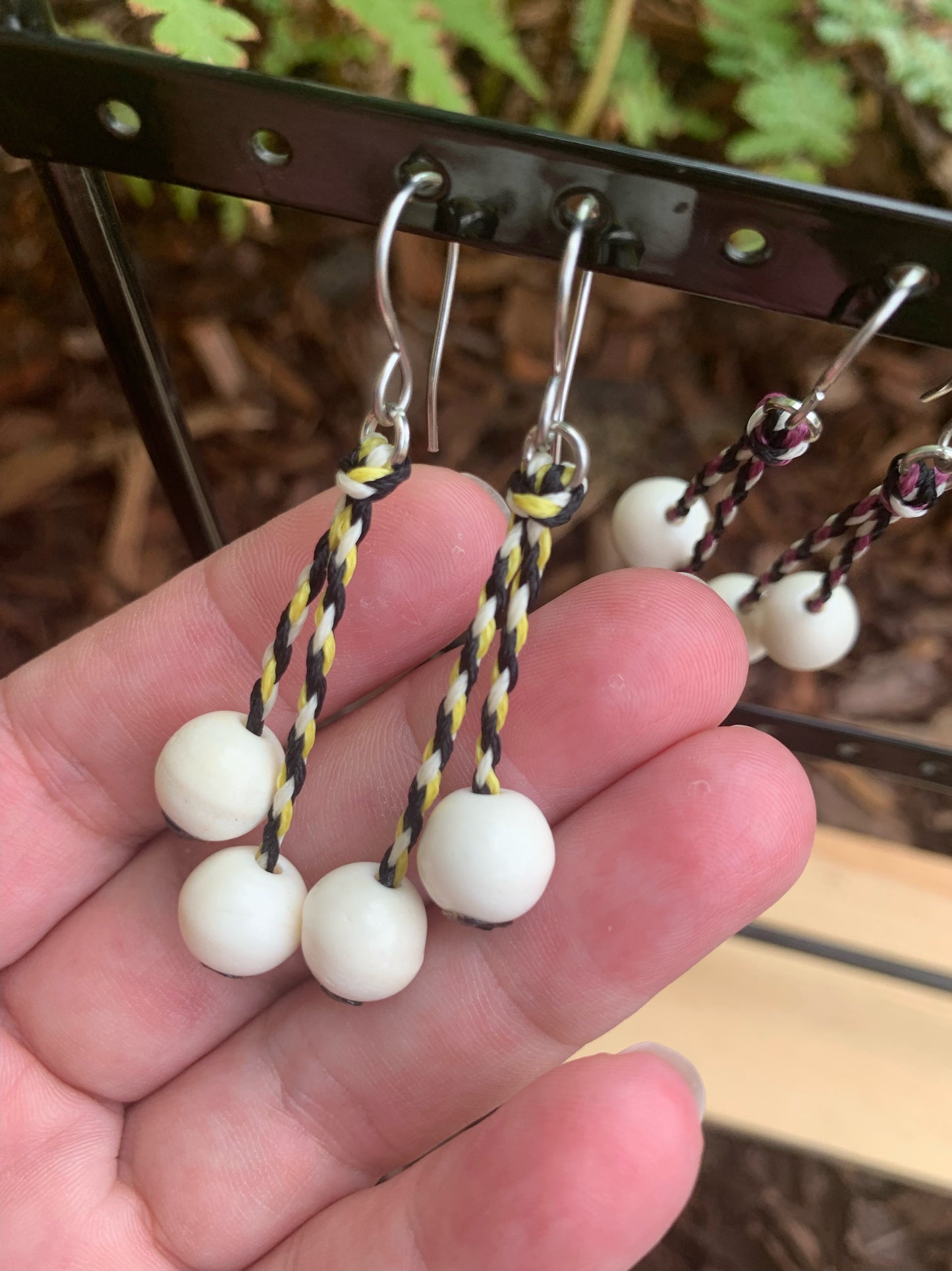 Iti Poi earrings