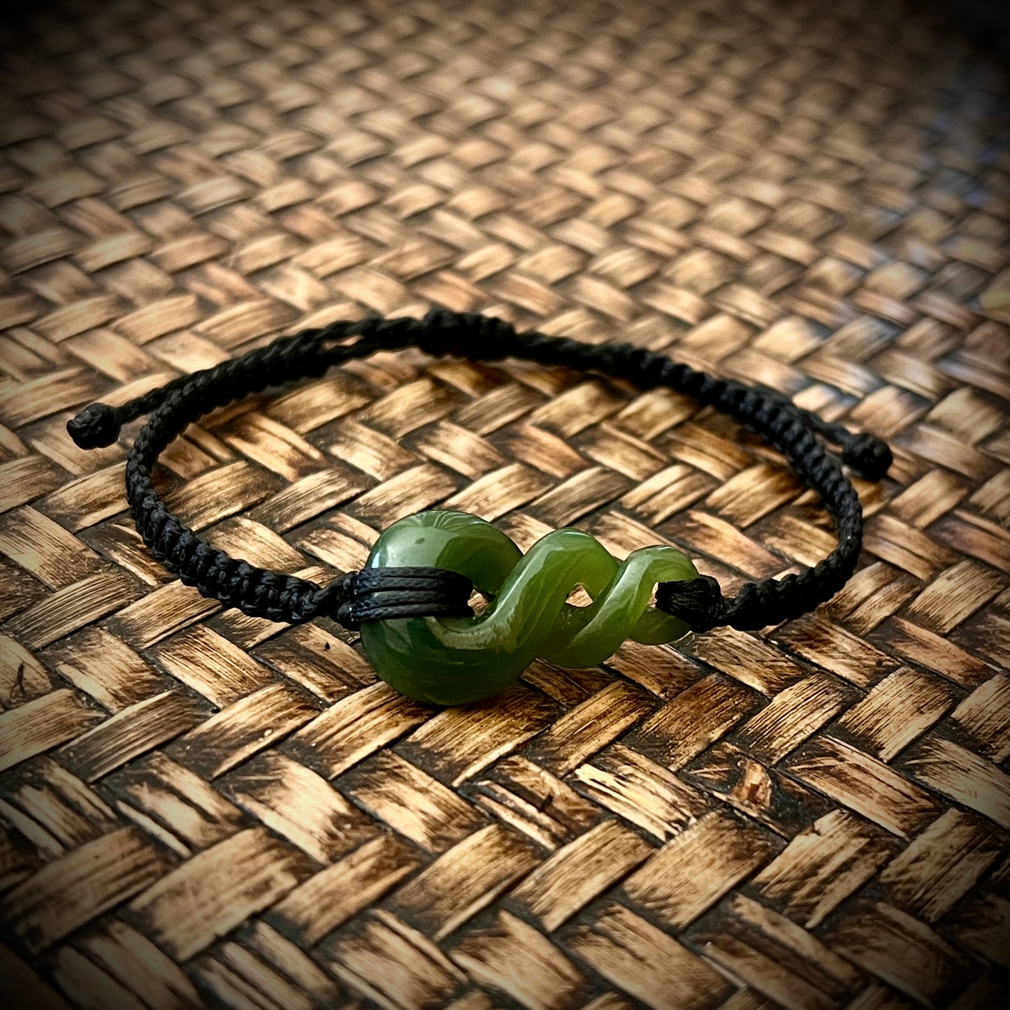 Pounamu Pikorua Bracelet