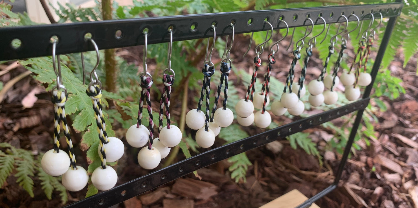 Iti Poi earrings