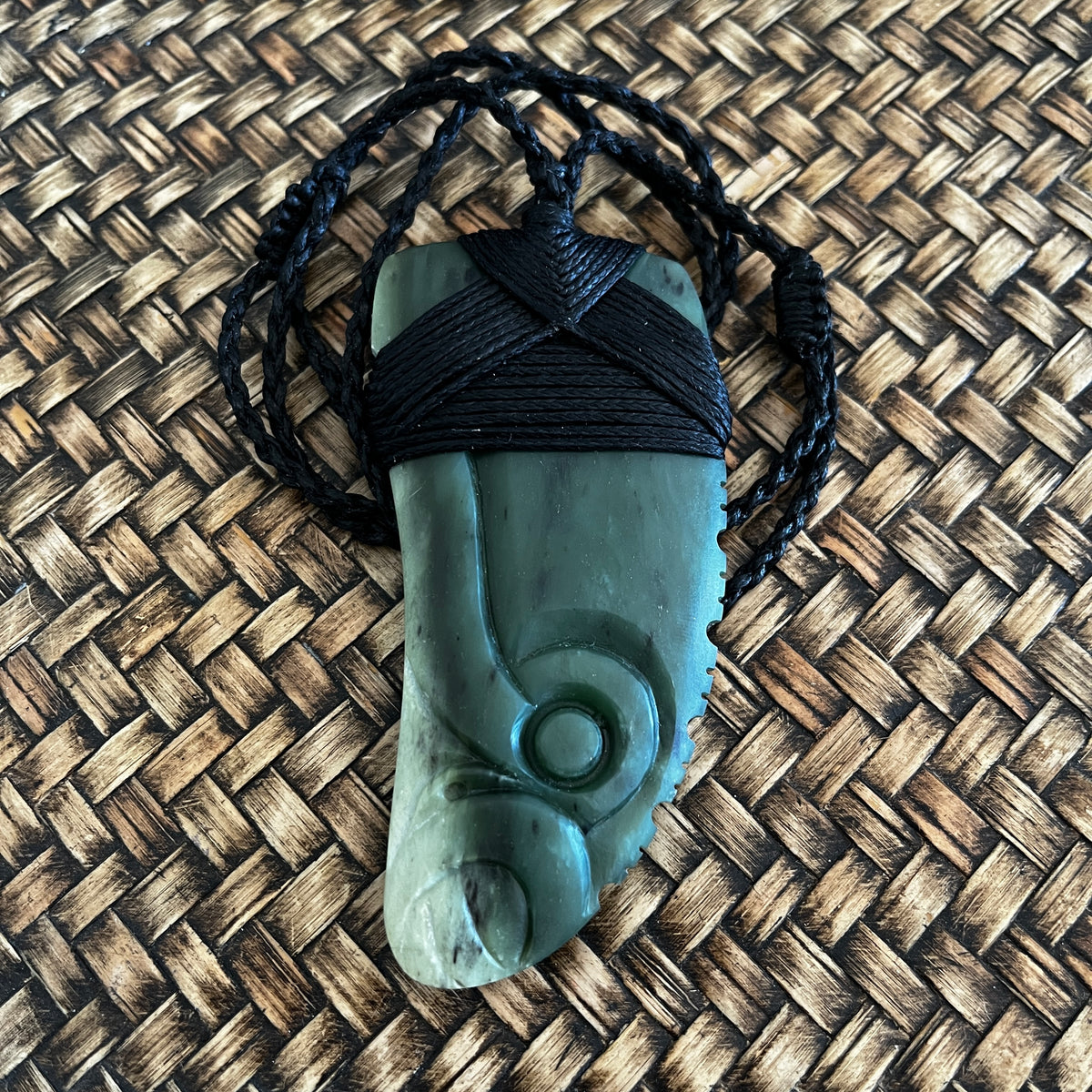 Rei Niho Whale tooth design
