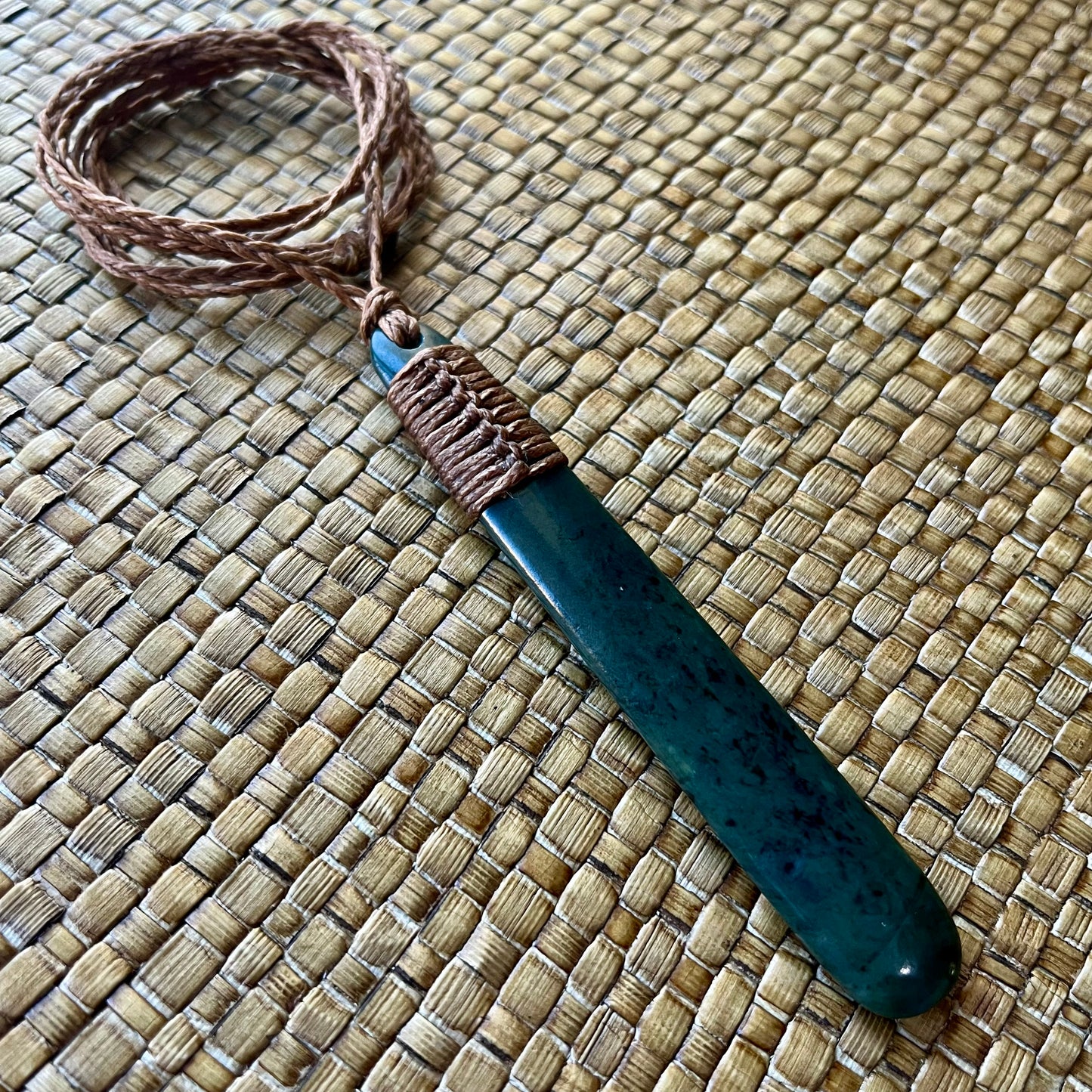Top lashed Roimata pendant (9.5cm)