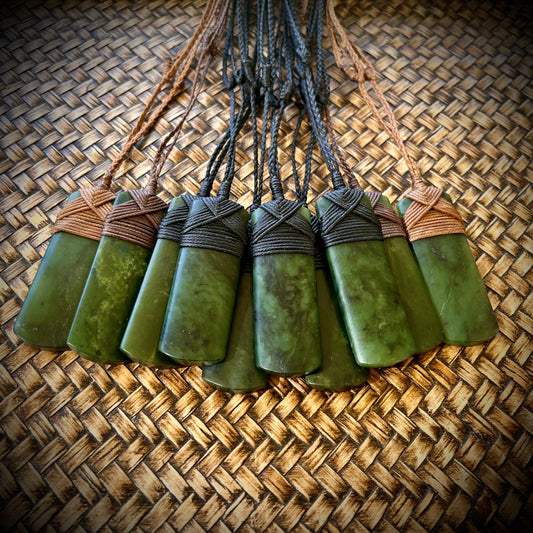 Greenstone~Pounamu Adze/Toki (6.5cm)