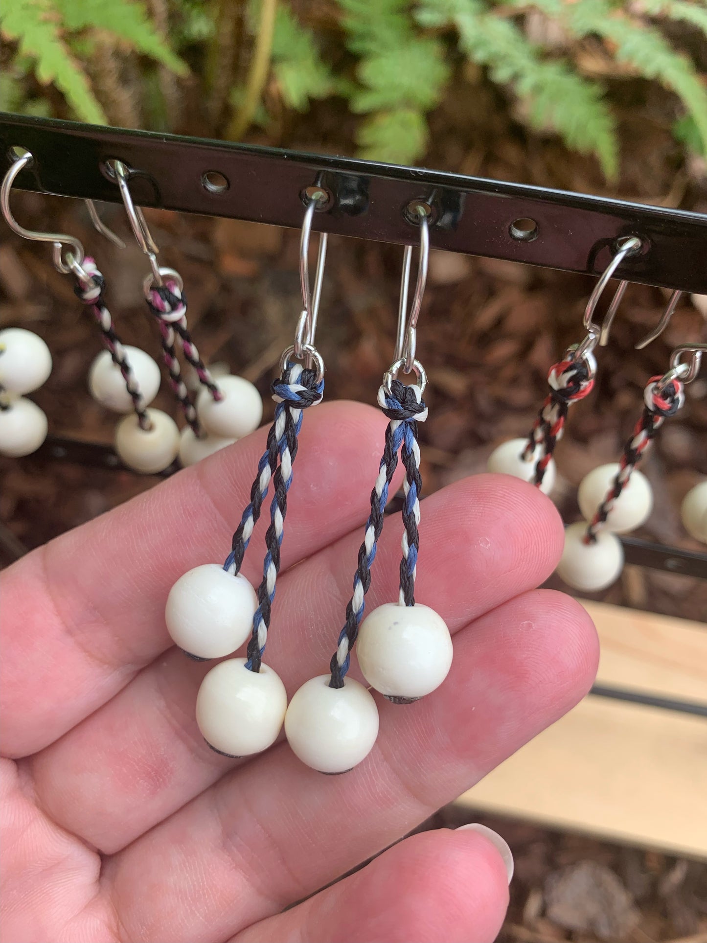 Iti Poi earrings