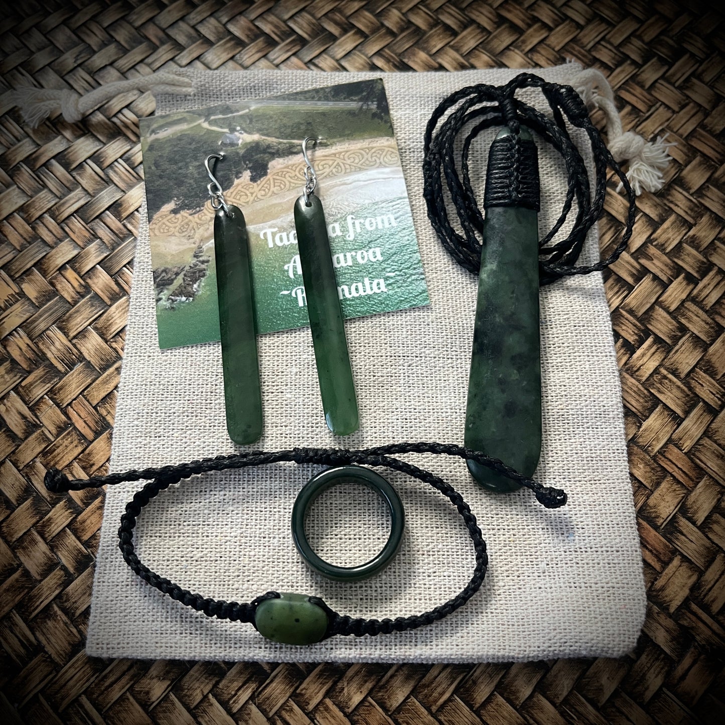 Greenstone Gift sets for Māmā