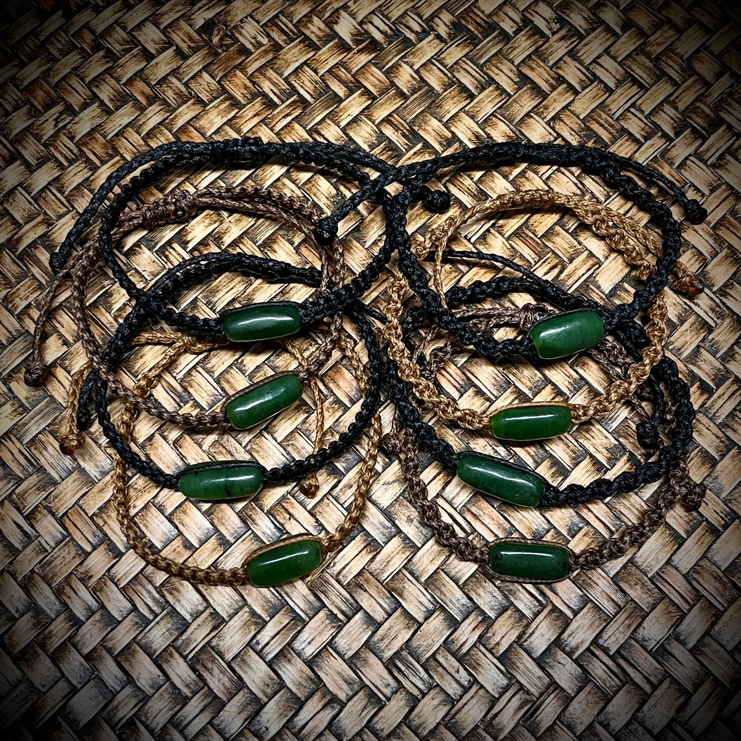 Pounamu pebble-stone bracelets (Kawakawa)