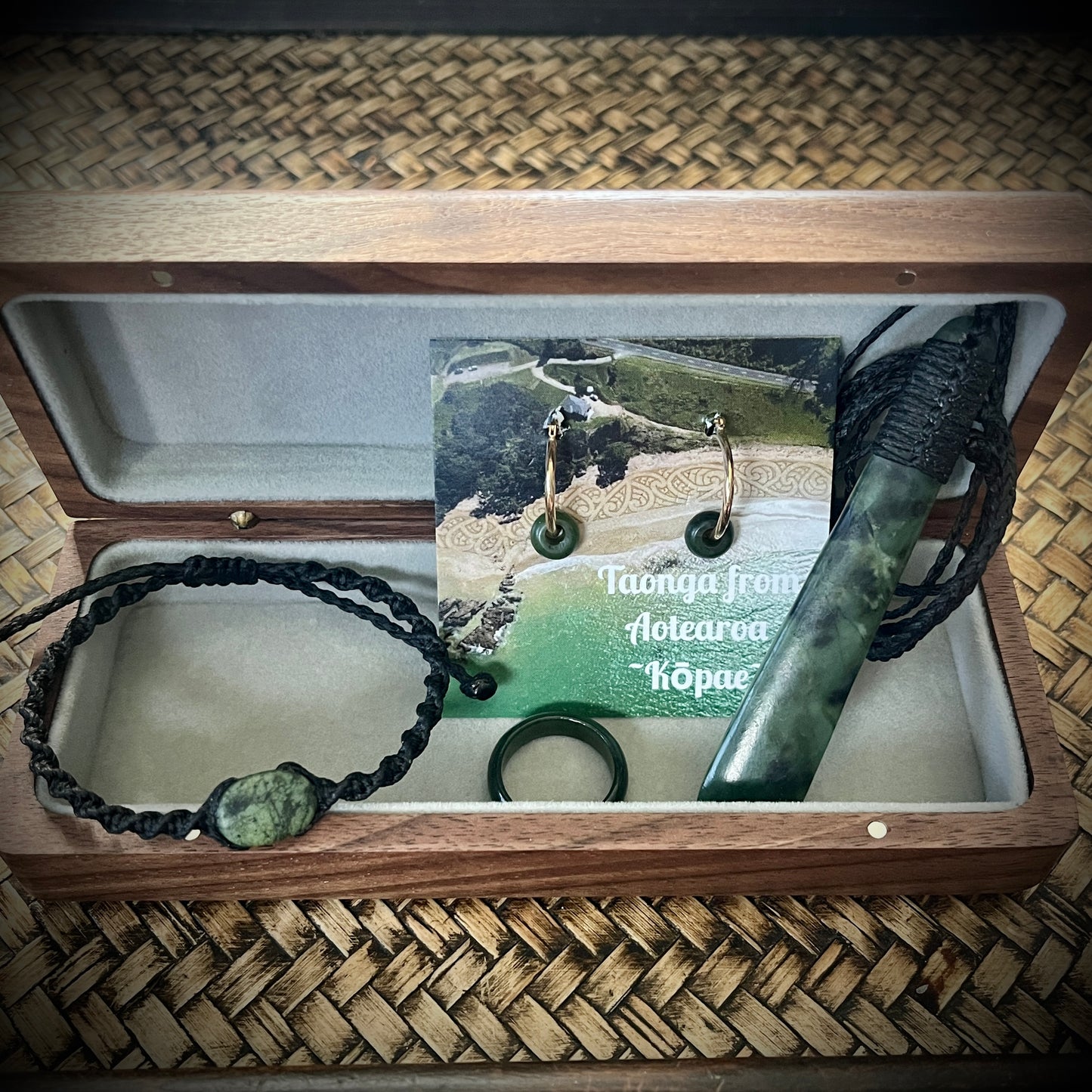 Greenstone Gift sets for Māmā