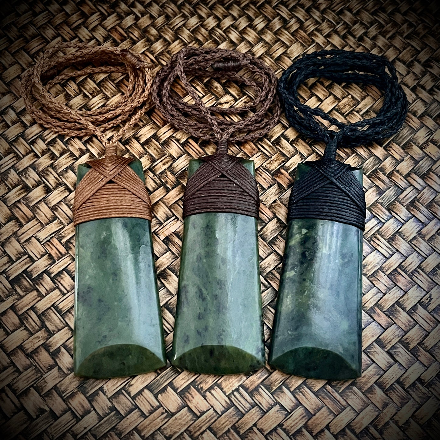 Greenstone~Pounamu Adze/Toki (9.5x3.5cm) mātotoru