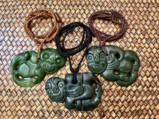 Large side hanging~Hei Tiki~9.0cm