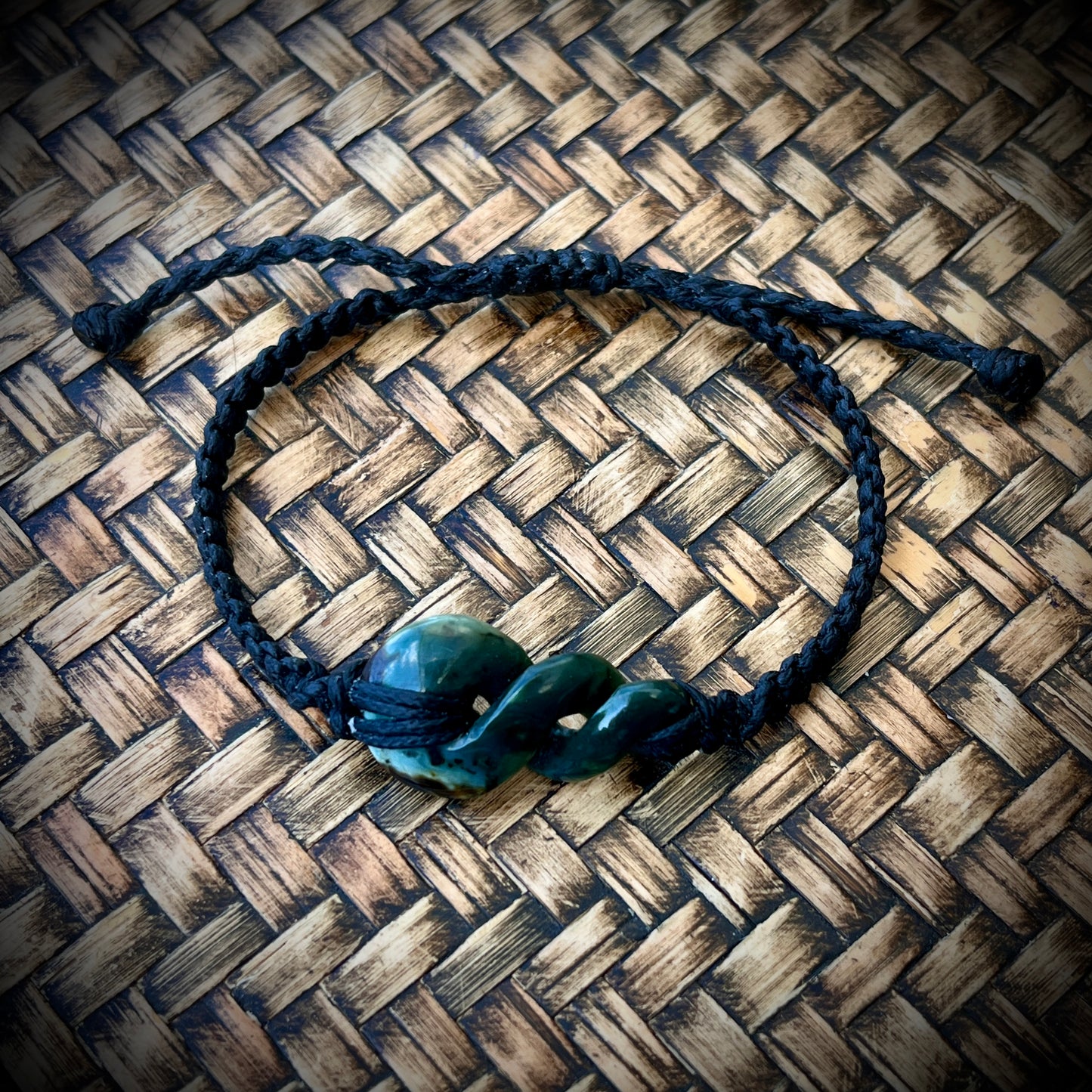 Flower Jade-Pounamu Pikorua Bracelet