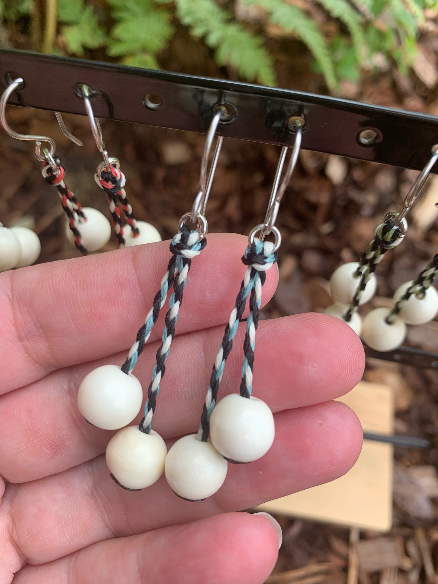 Iti Poi earrings