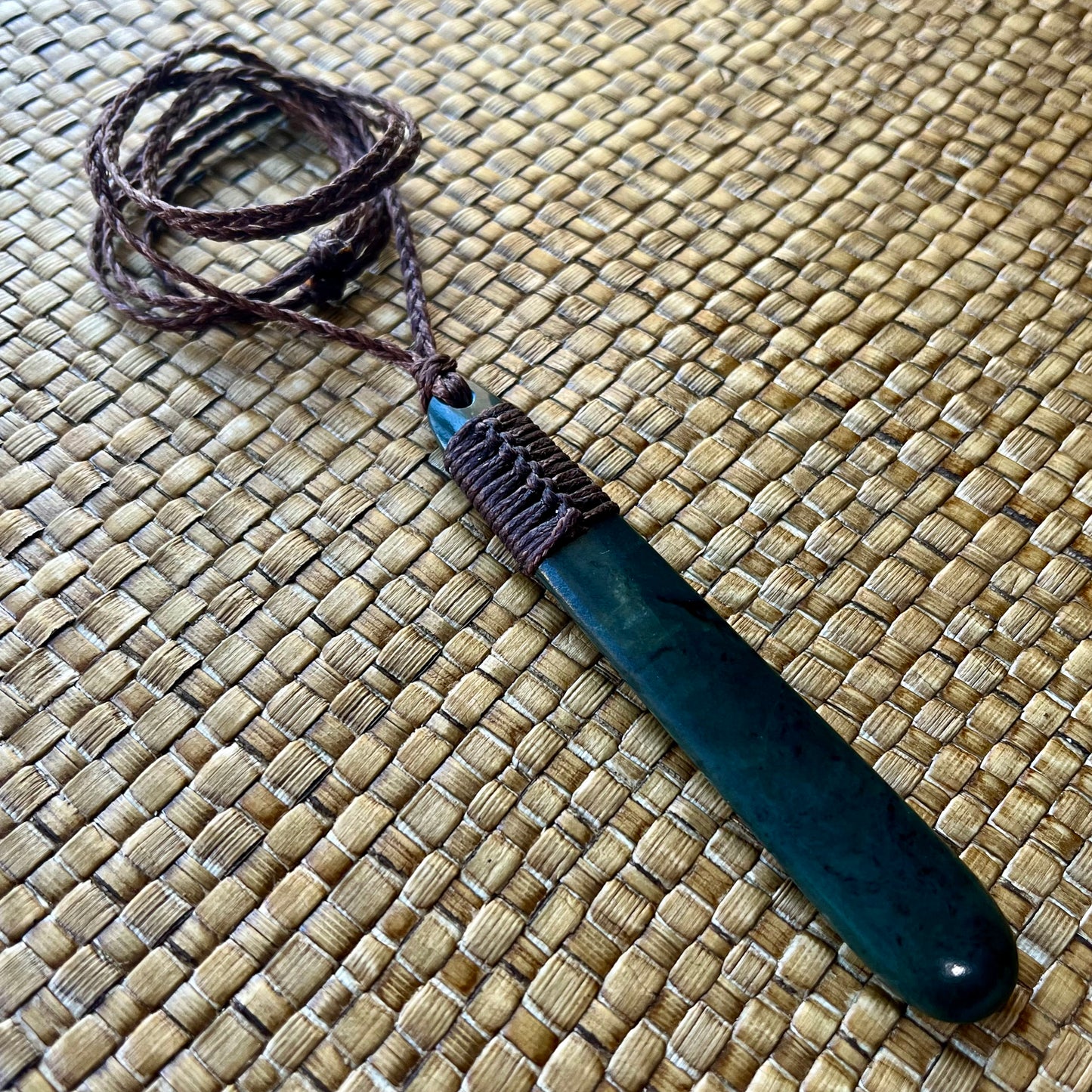 Top lashed Roimata pendant (9.5cm)