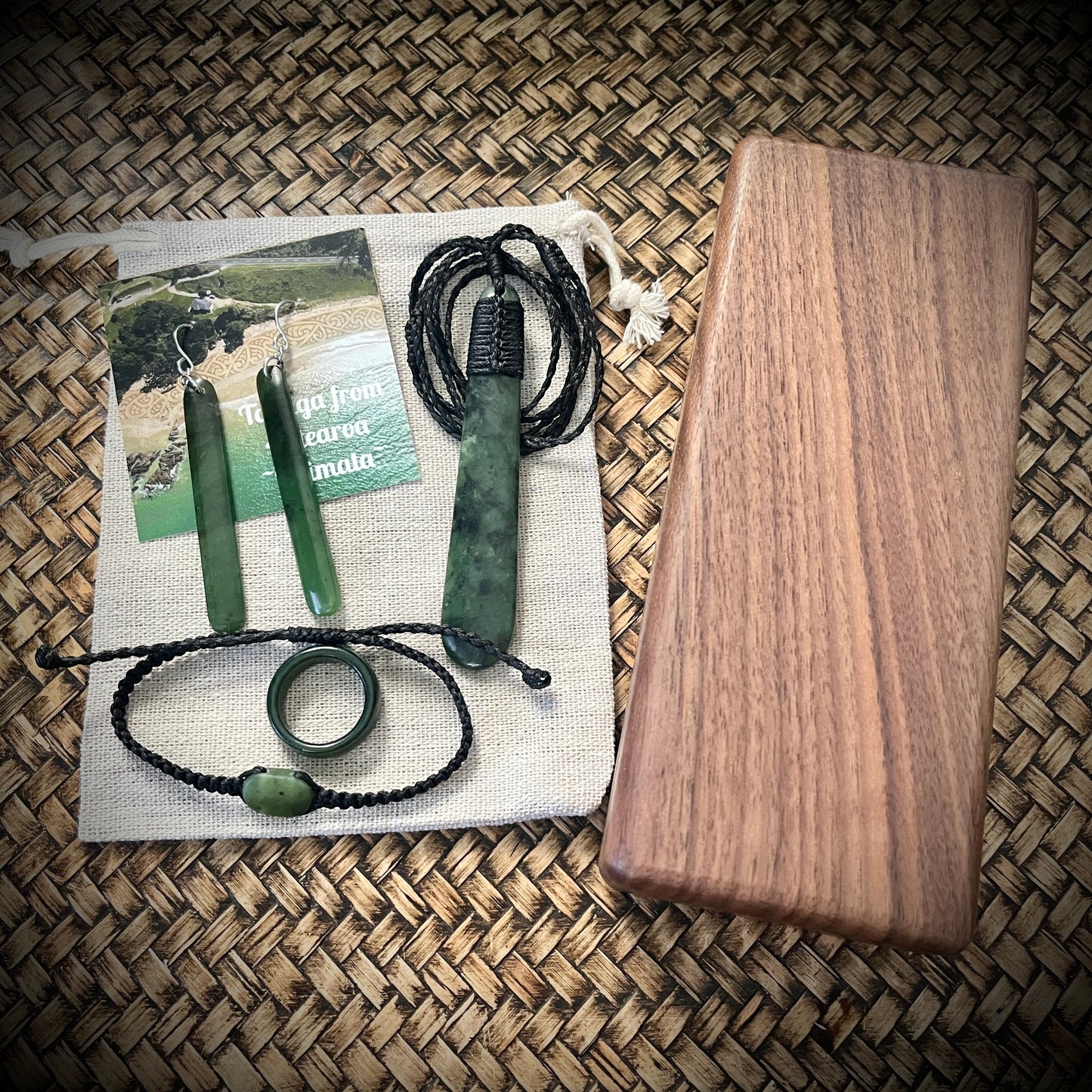 Greenstone Gift sets for Māmā