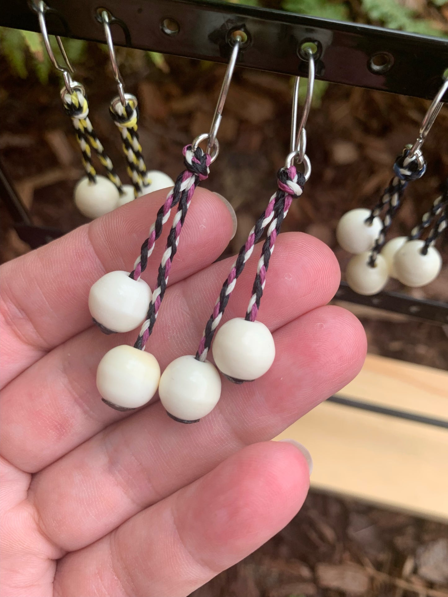 Iti Poi earrings