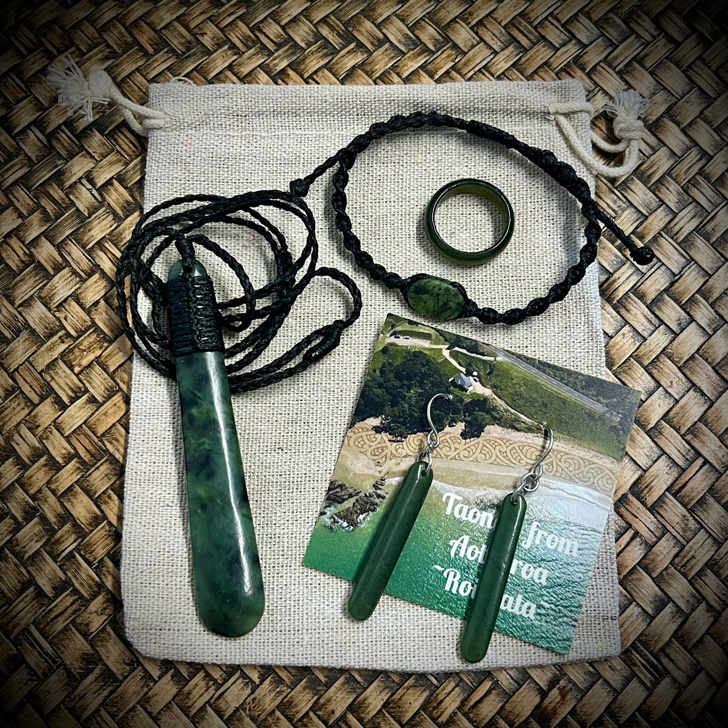 Pounamu~Greenstone Gift set