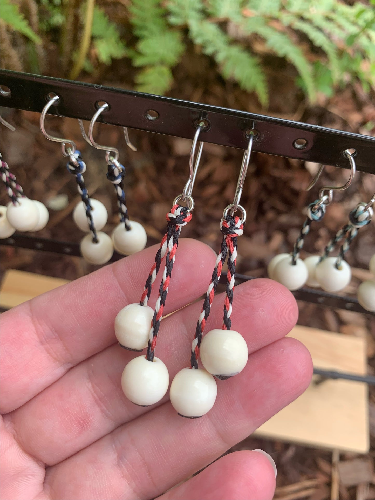 Iti Poi earrings