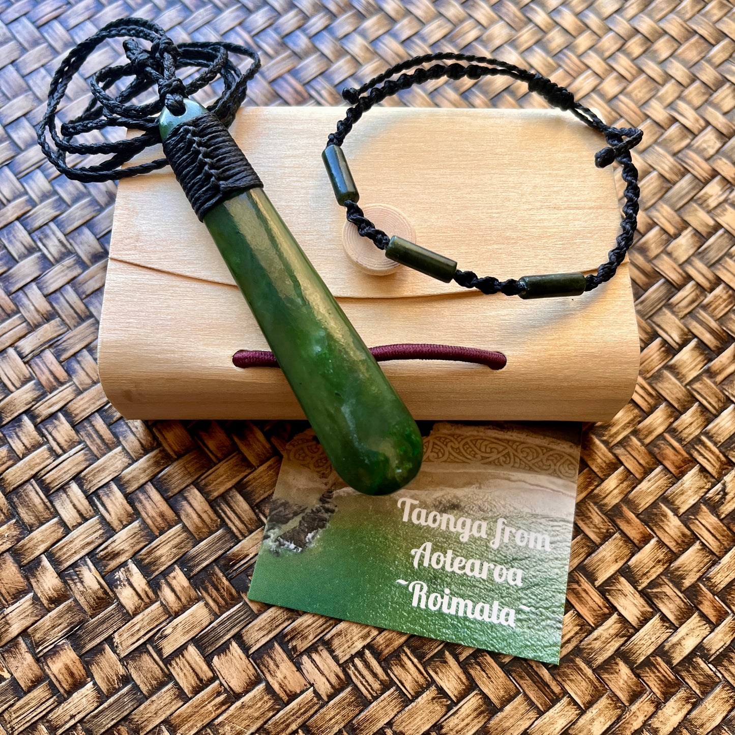 Greenstone Roimata and bracelet set