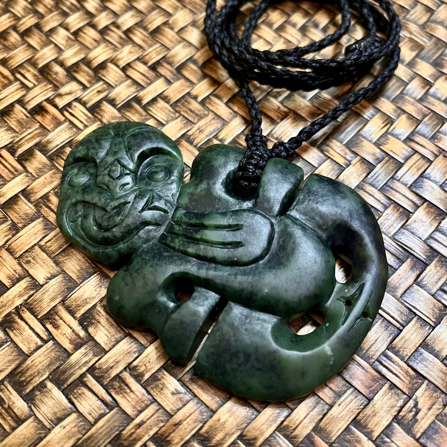 Large side hanging~Hei Tiki~9.0cm