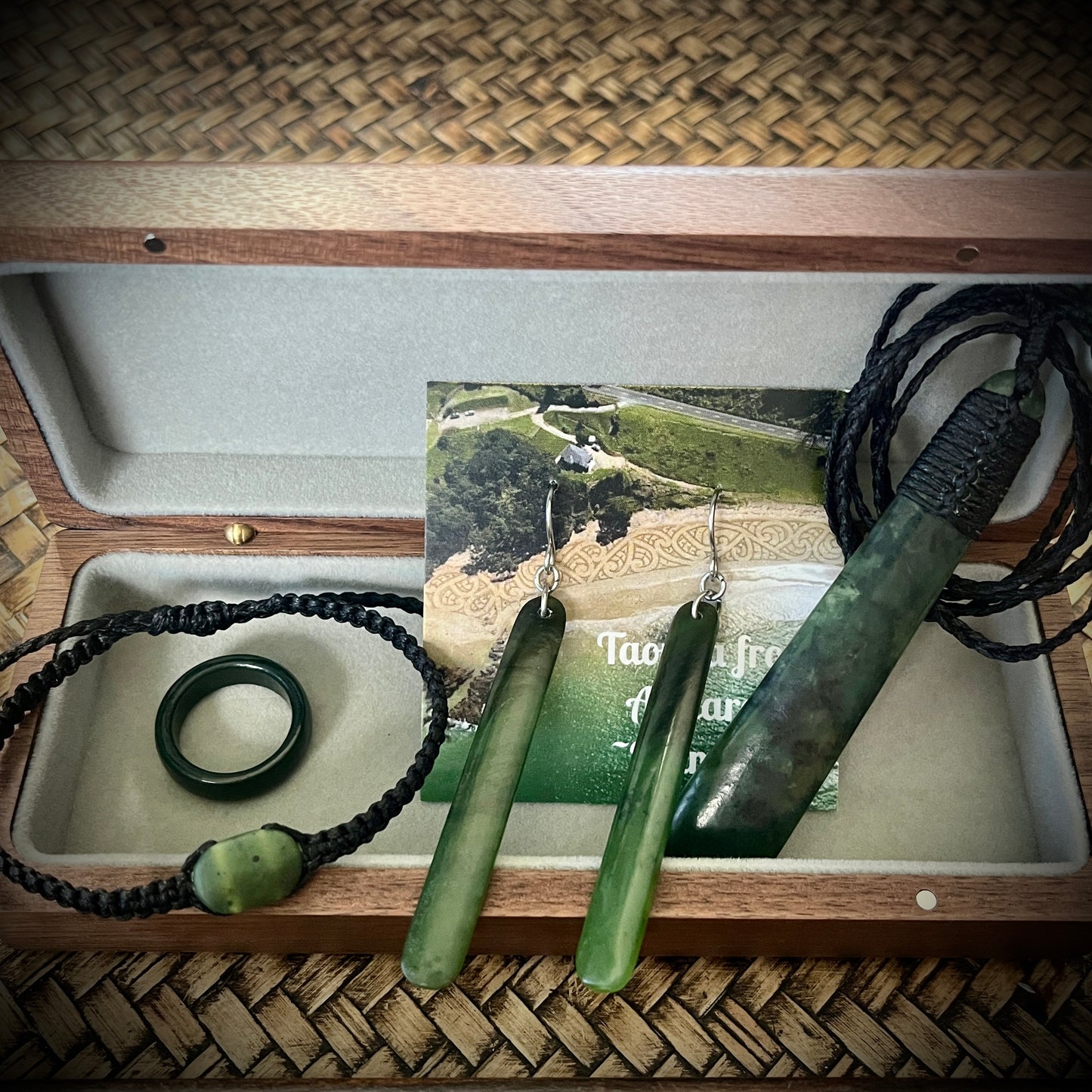 Greenstone Gift sets for Māmā